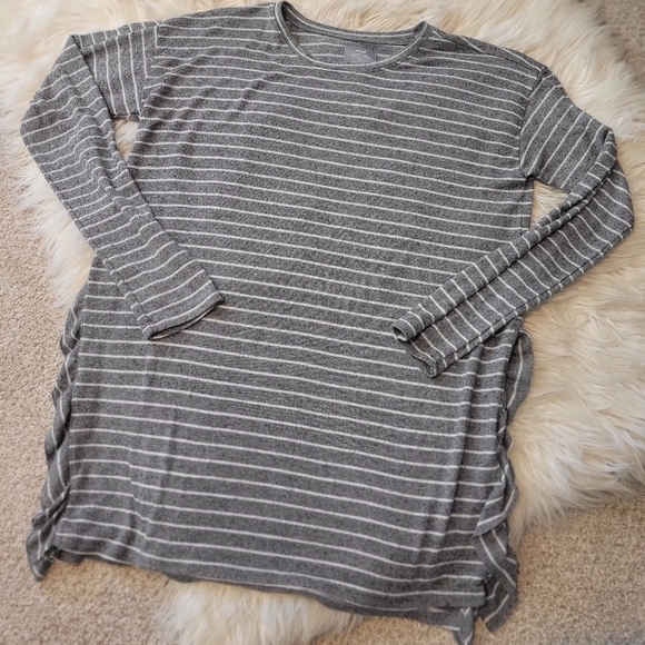 Aerie "Just Add Leggings" Knit Tunic Top with Side Ruffle sz S - Picture 3 of 7